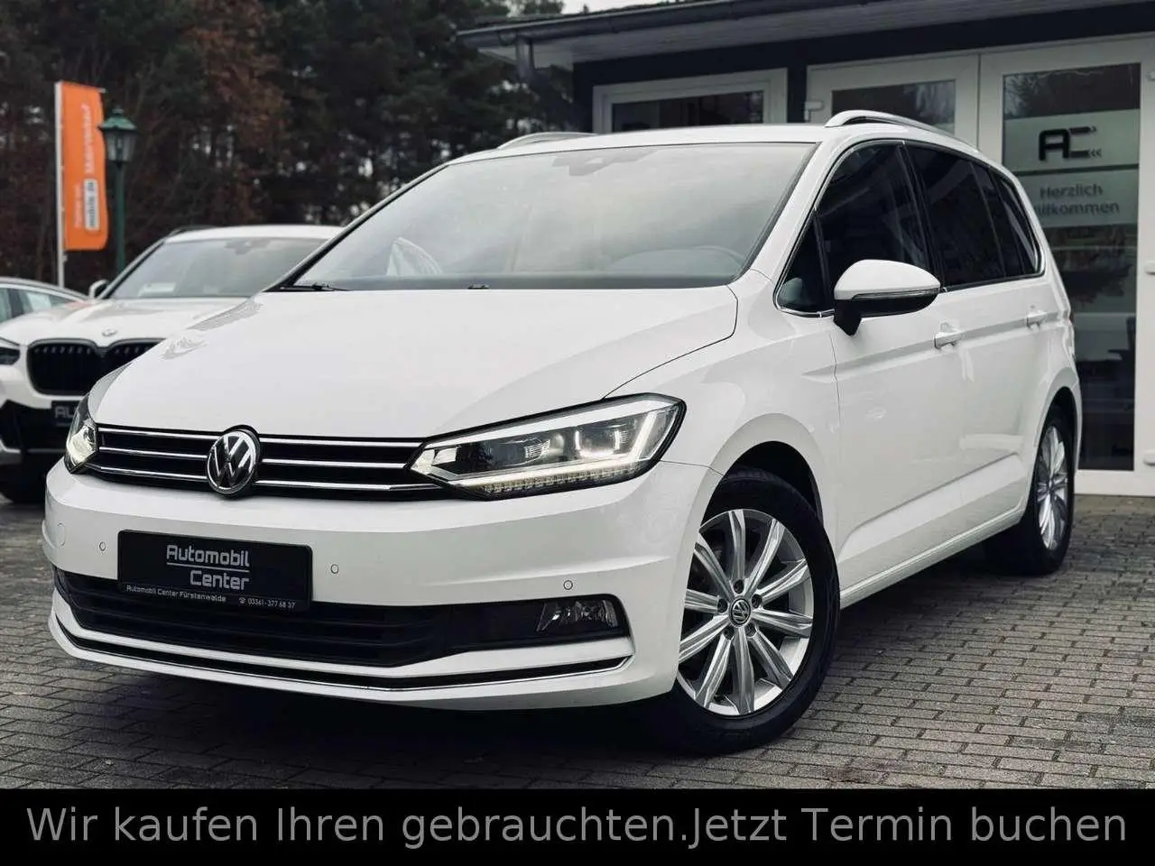 Photo 1 : Volkswagen Touran 2017 Petrol