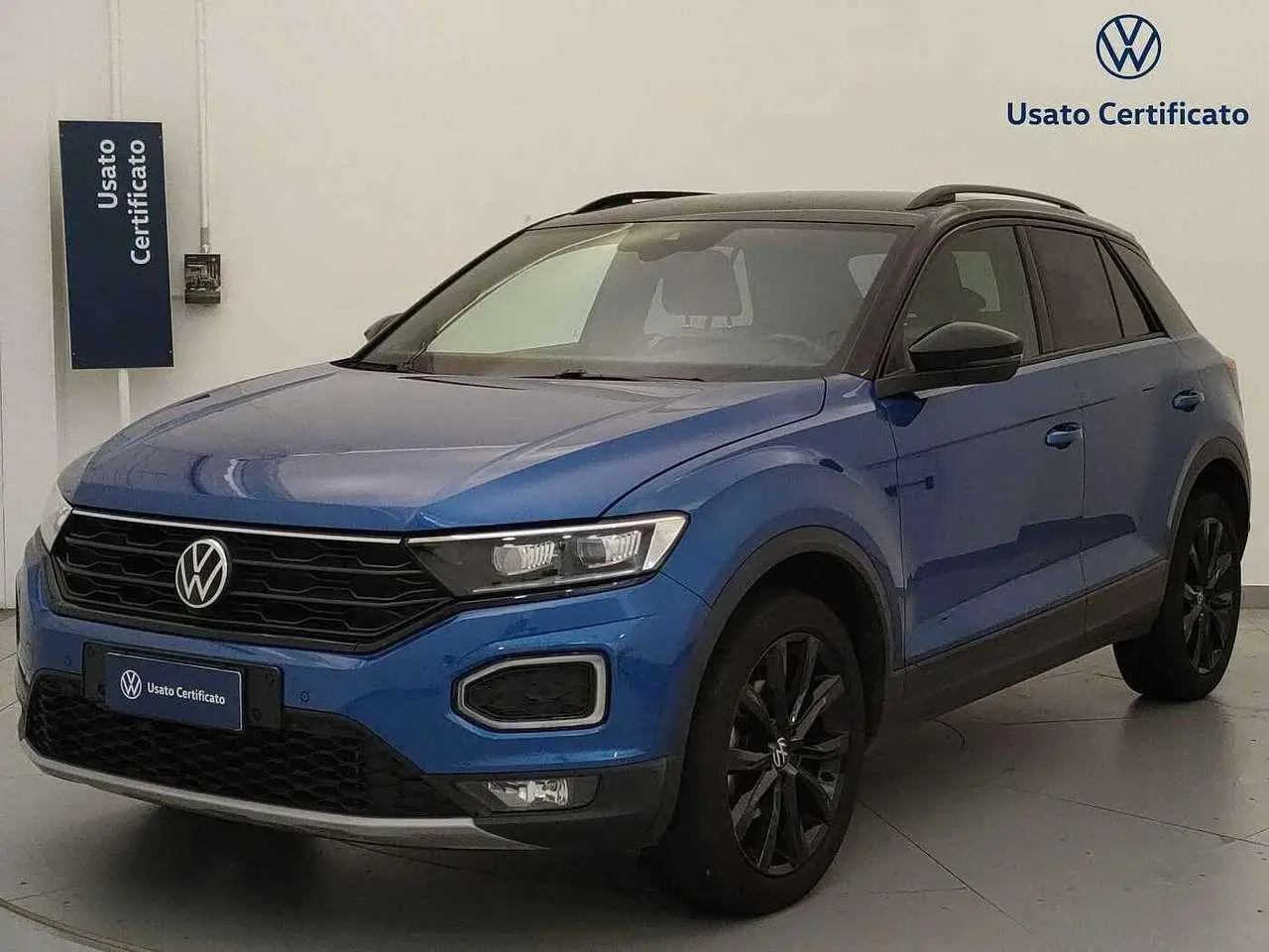 Photo 1 : Volkswagen T-roc 2021 Essence