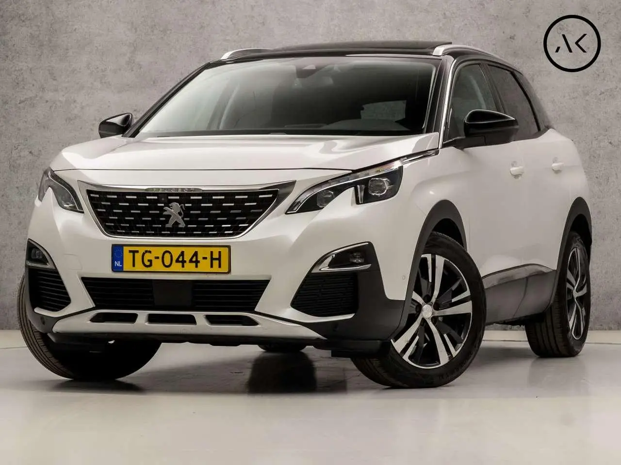 Photo 1 : Peugeot 3008 2018 Petrol