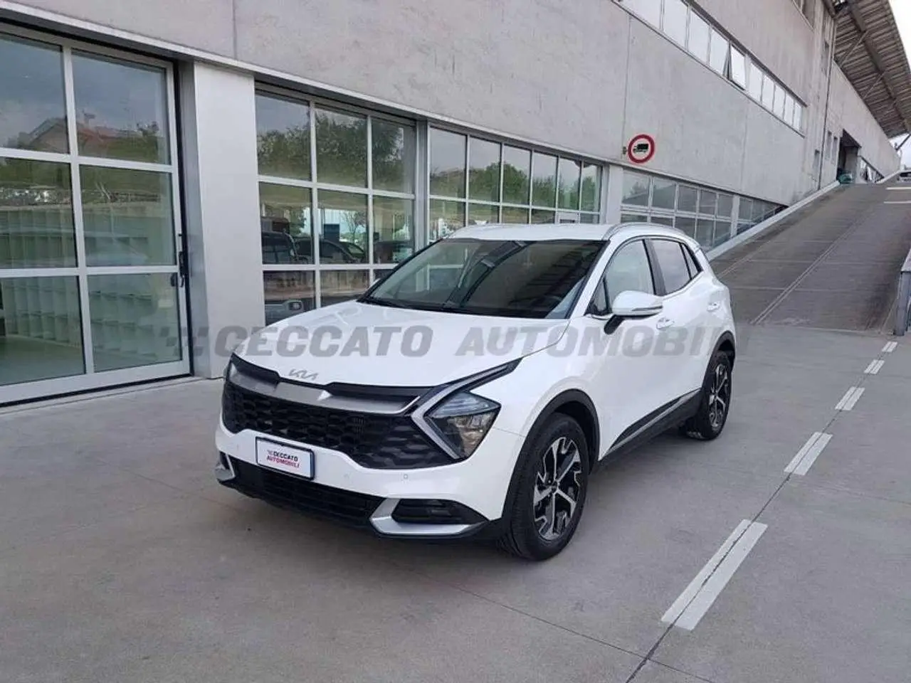 Photo 1 : Kia Sportage 2023 Hybride