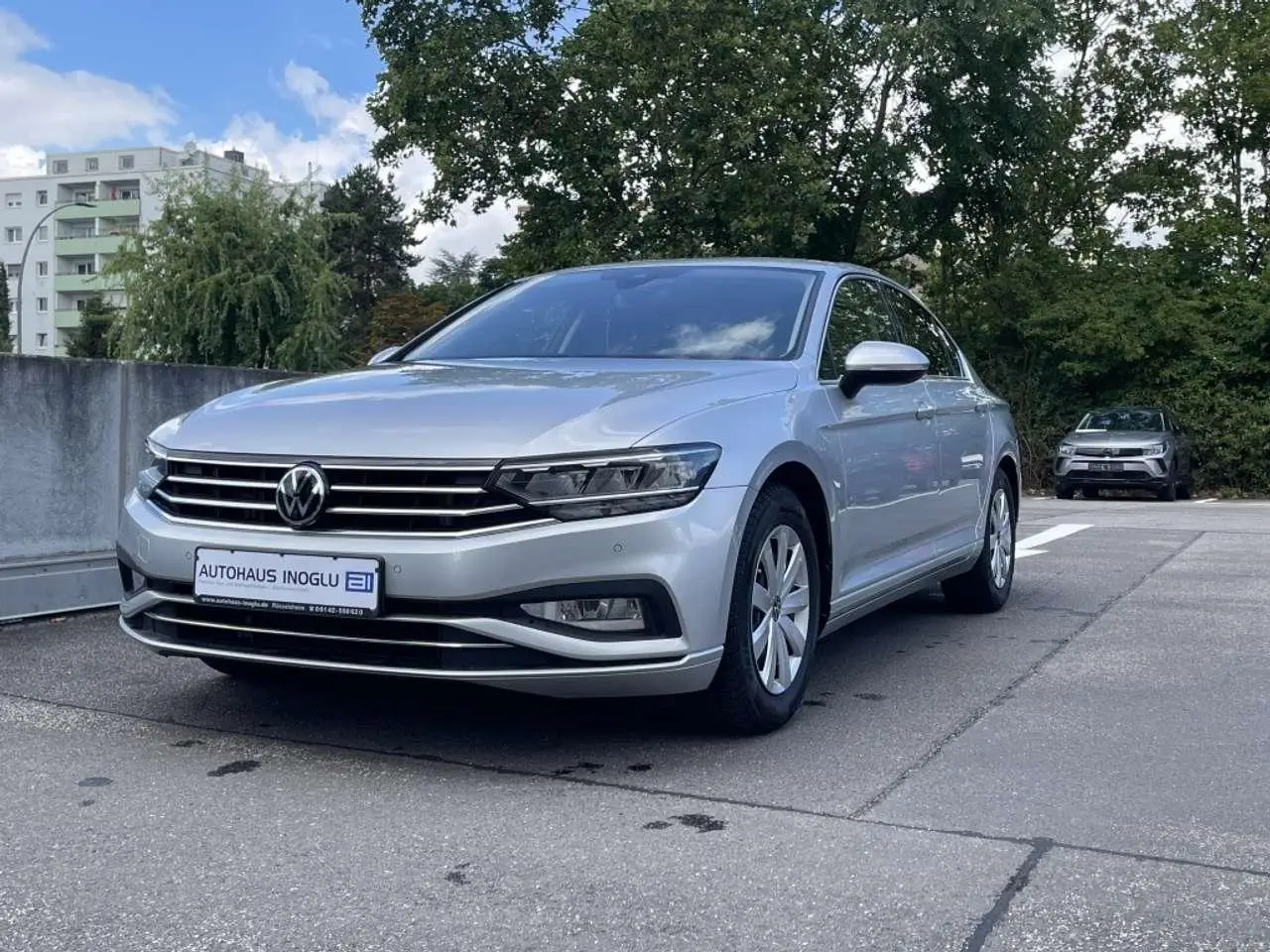 Photo 1 : Volkswagen Passat 2021 Petrol