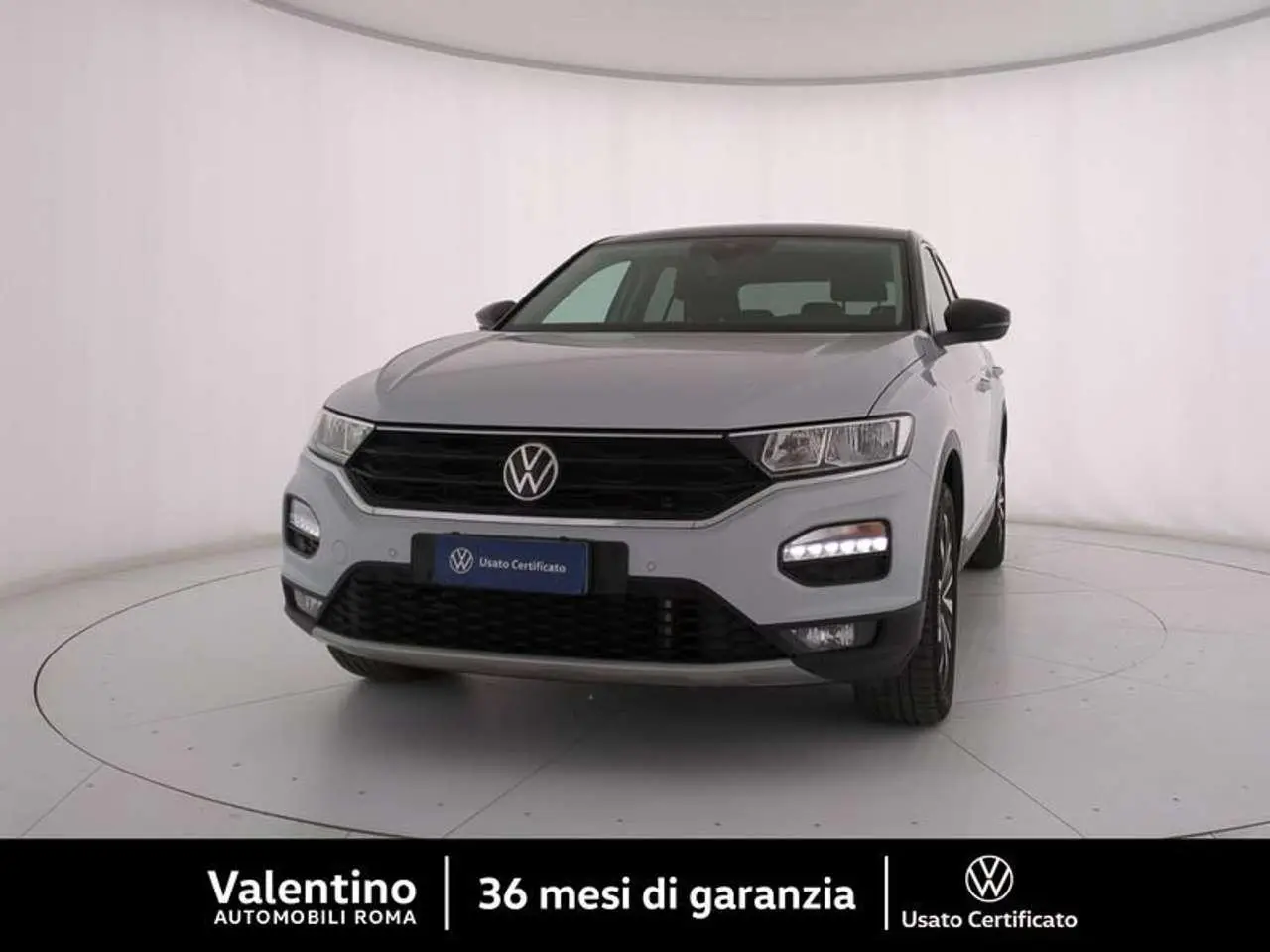 Photo 1 : Volkswagen T-roc 2021 Essence