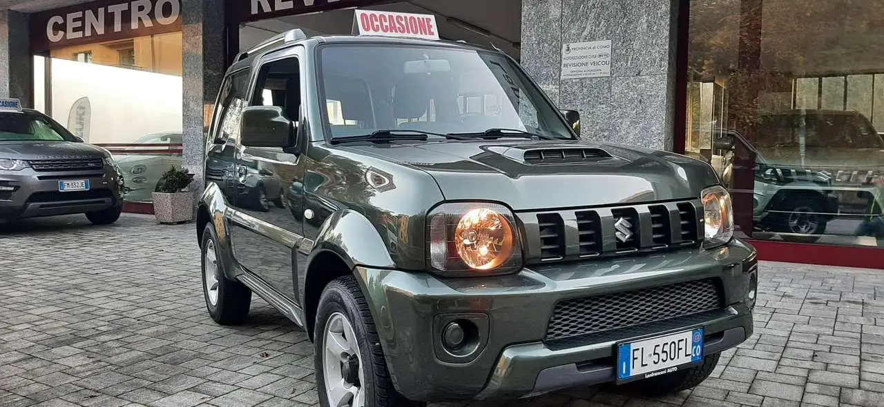 Photo 1 : Suzuki Jimny 2017 Petrol