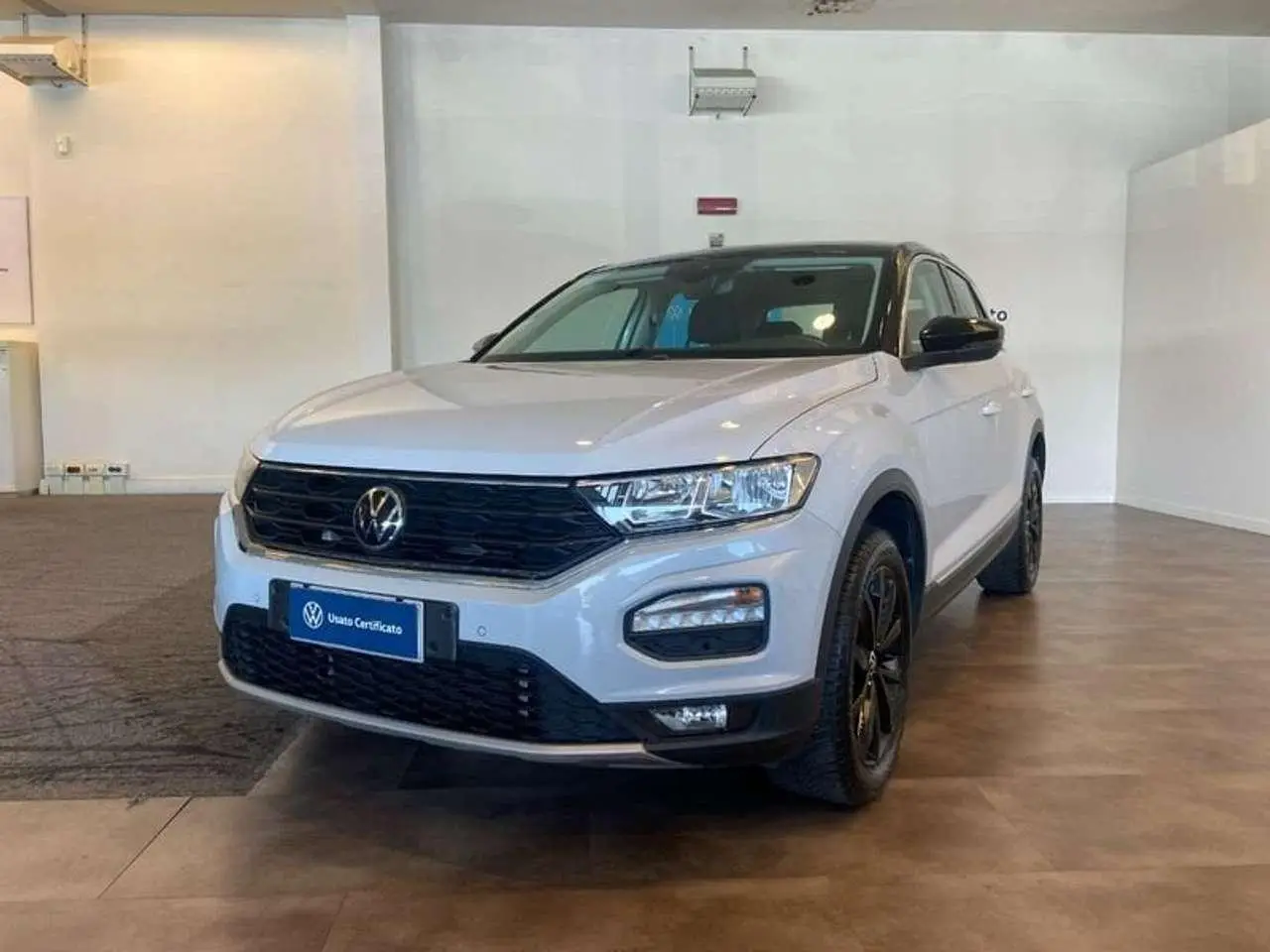 Photo 1 : Volkswagen T-roc 2021 Petrol