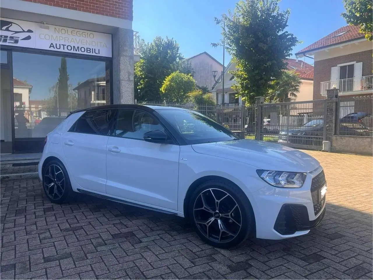 Photo 1 : Audi A1 2024 Petrol