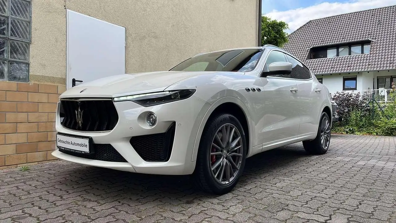 Photo 1 : Maserati Levante 2020 Essence