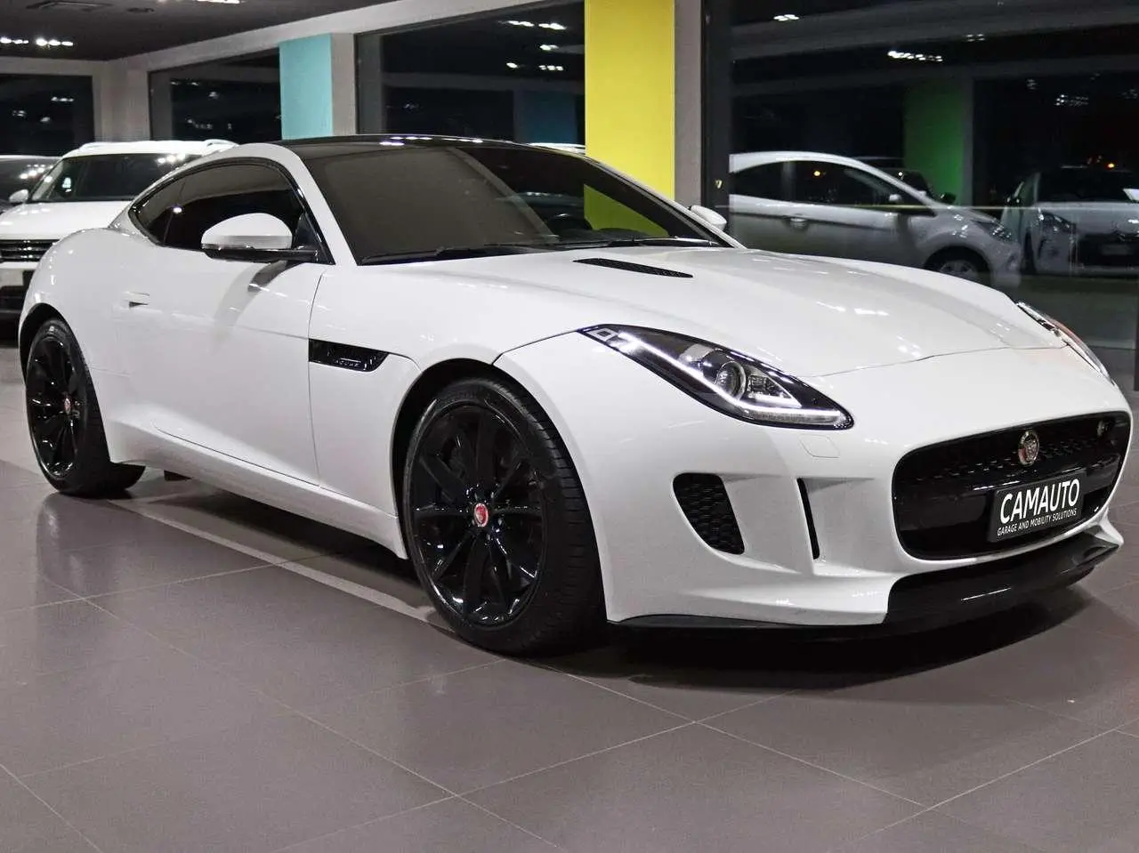 Photo 1 : Jaguar F-type 2017 Essence