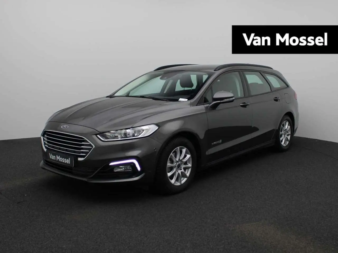 Photo 1 : Ford Mondeo 2020 Hybrid