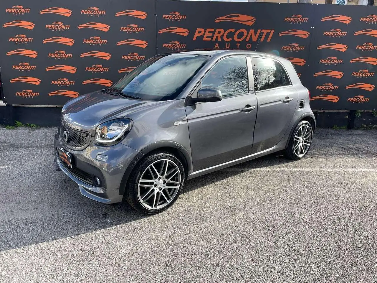 Photo 1 : Smart Forfour 2017 Petrol