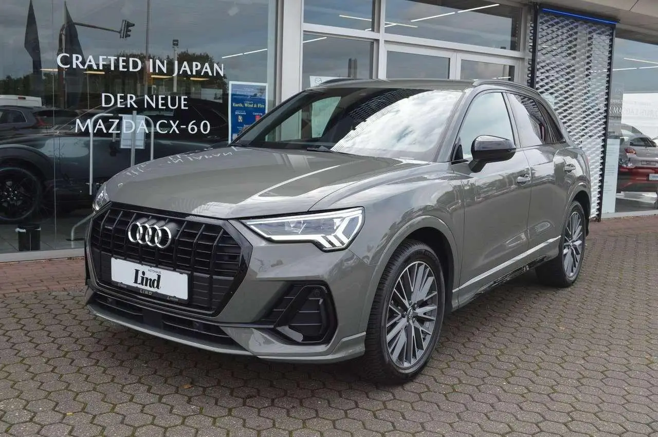 Photo 1 : Audi Q3 2020 Petrol