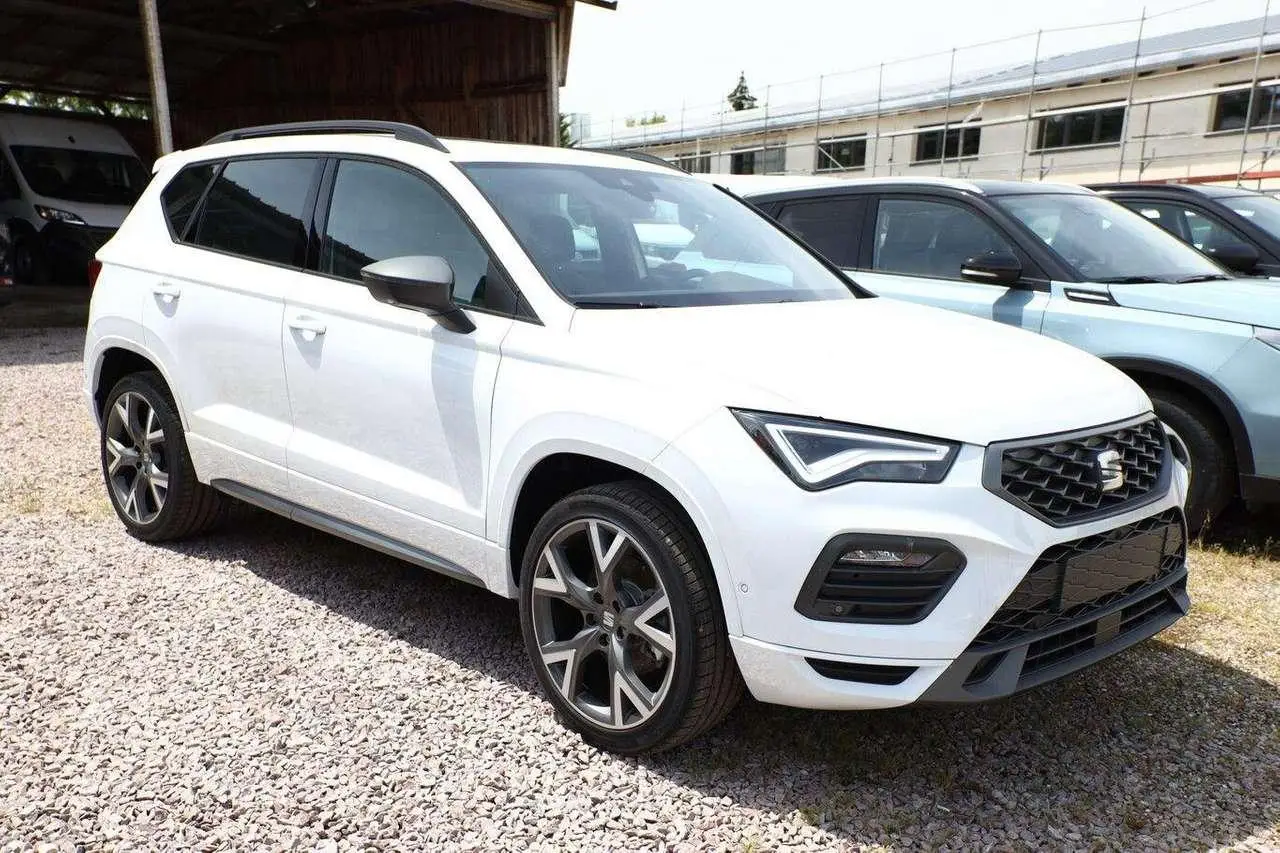 Photo 1 : Seat Ateca 2023 Petrol