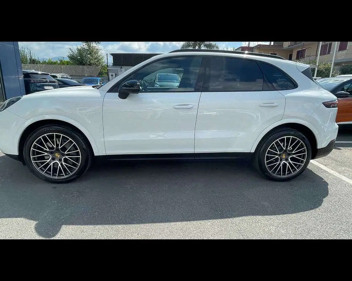 Photo 1 : Porsche Cayenne 2018 Petrol