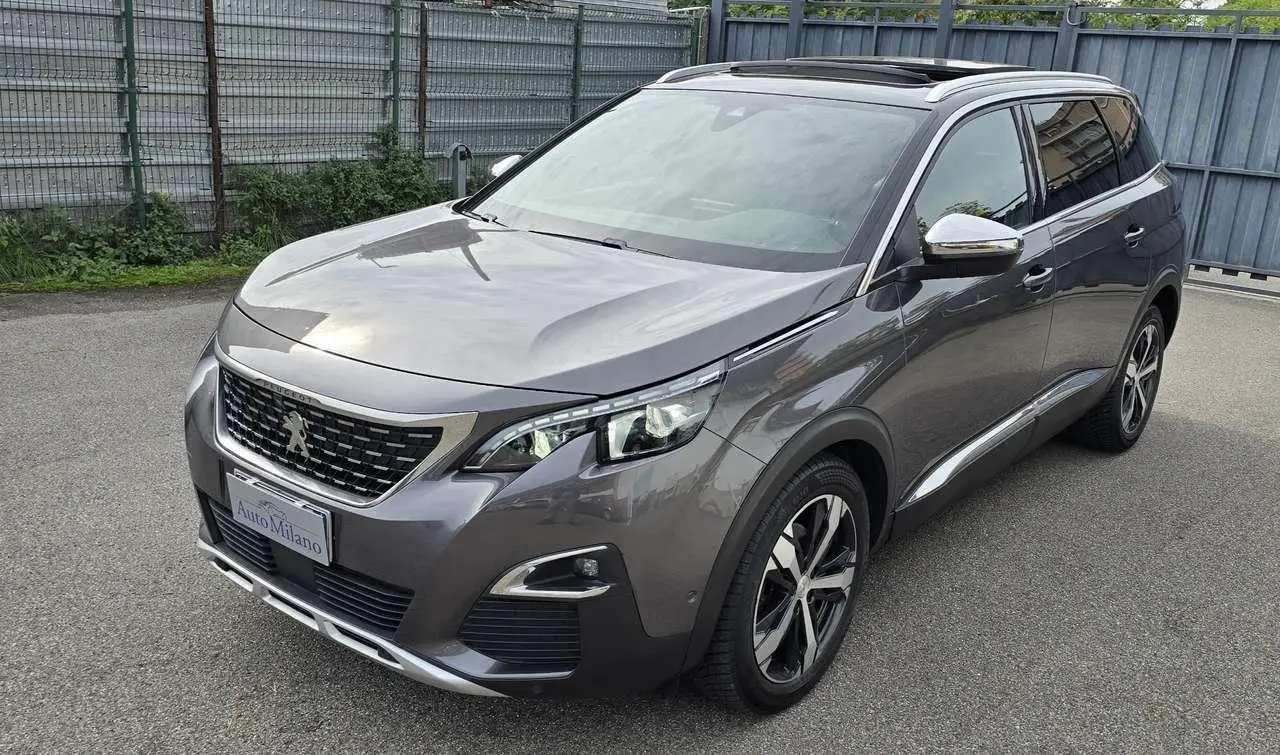 Photo 1 : Peugeot 5008 2018 Diesel