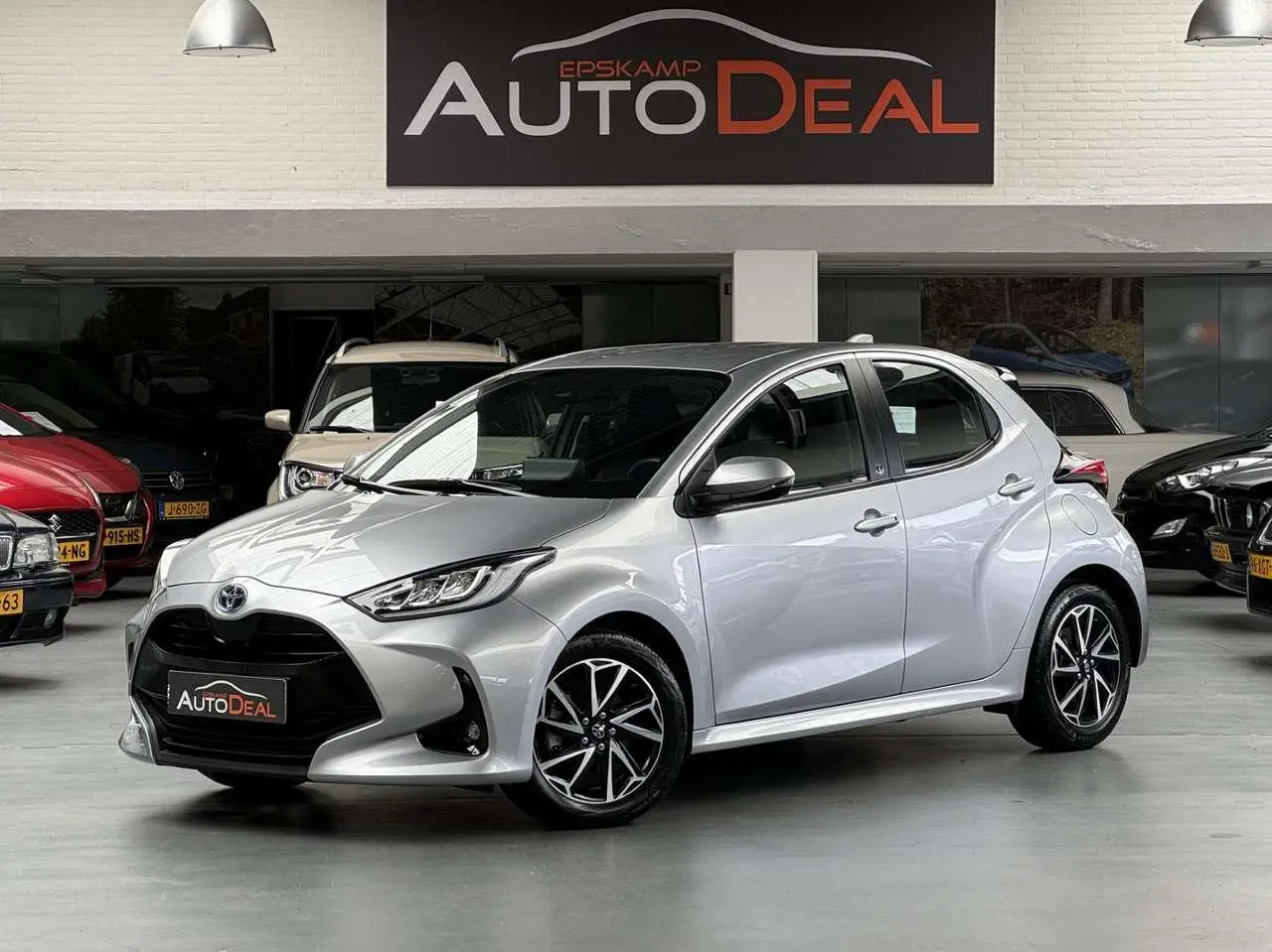 Photo 1 : Toyota Yaris 2023 Hybrid