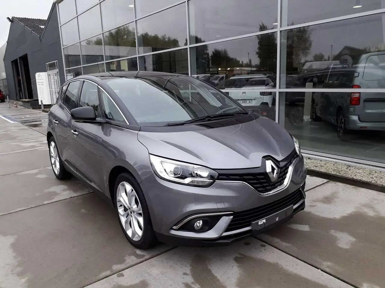 Photo 1 : Renault Scenic 2017 Diesel