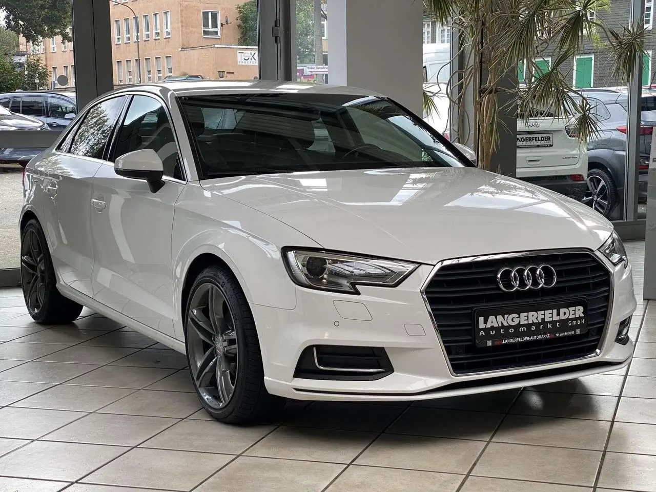 Photo 1 : Audi A3 2018 Diesel