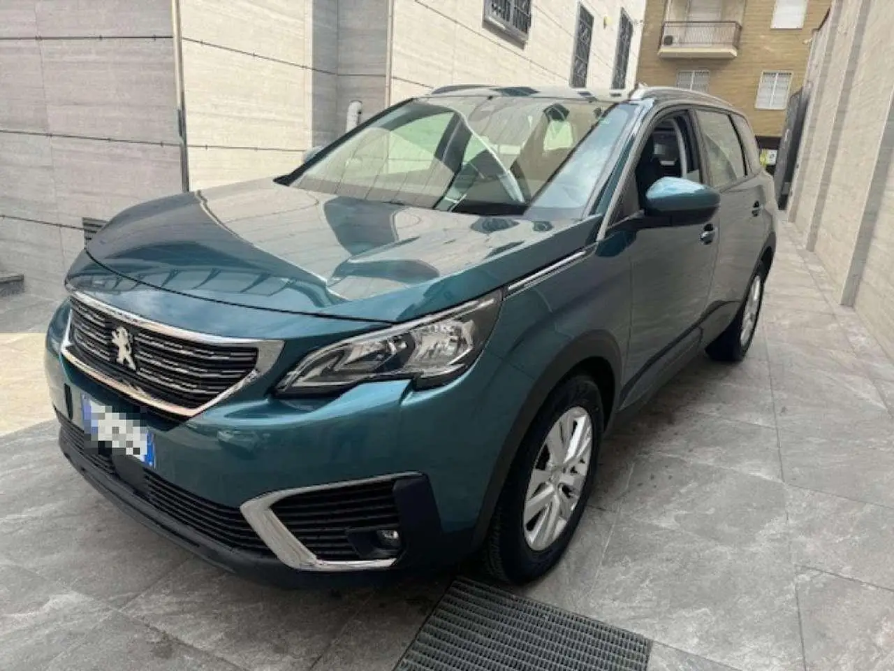 Photo 1 : Peugeot 5008 2019 Diesel