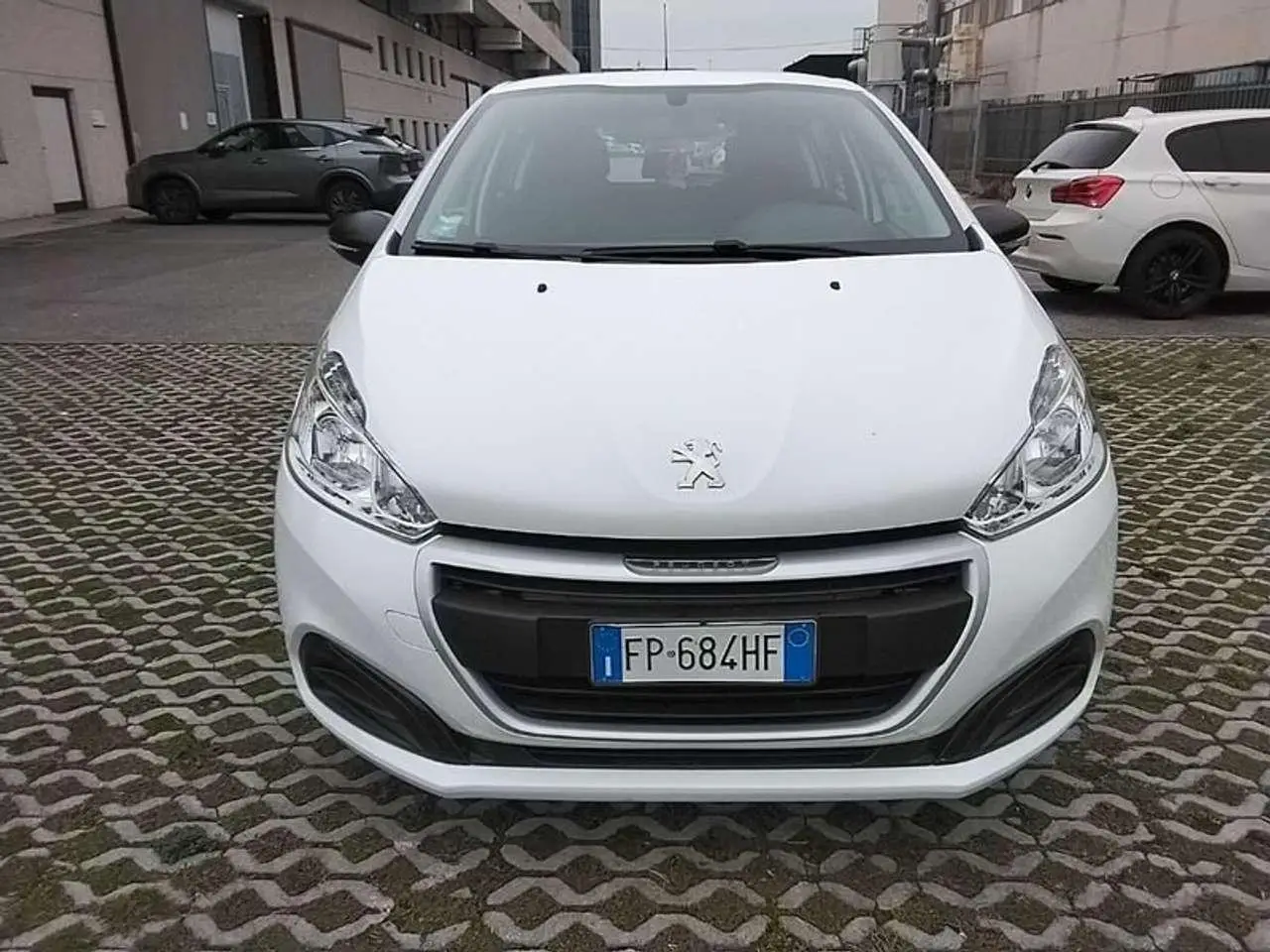 Photo 1 : Peugeot 208 2018 Essence