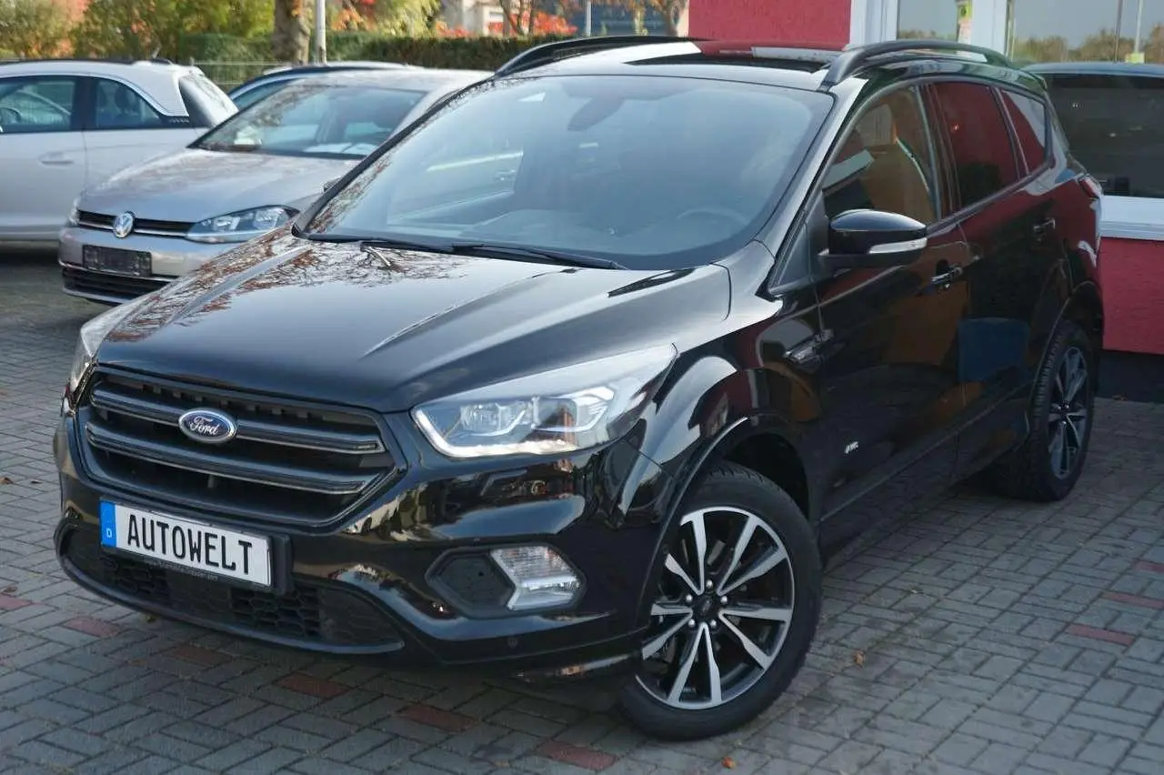 Photo 1 : Ford Kuga 2018 Essence