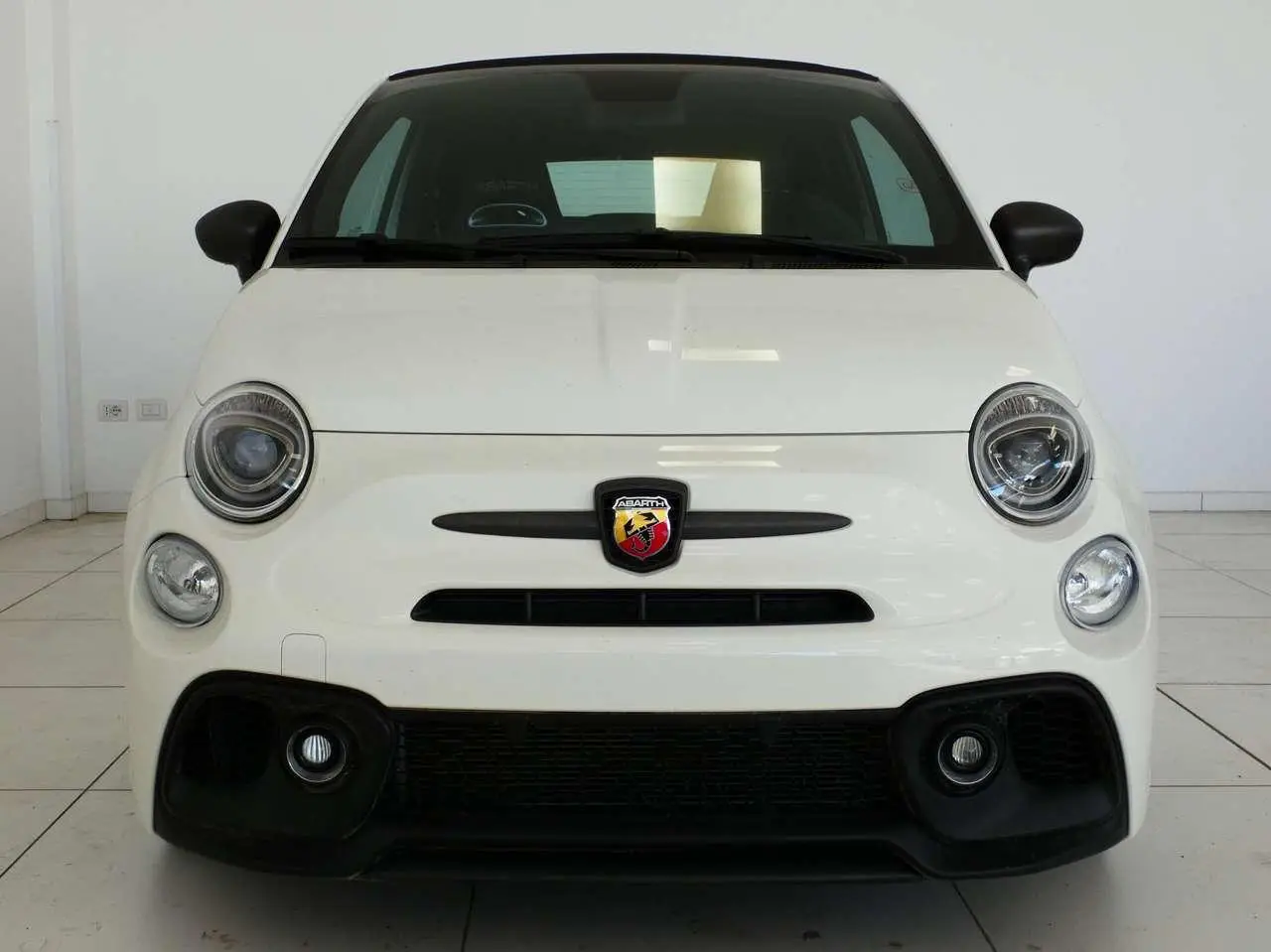 Photo 1 : Abarth 595 2024 Essence