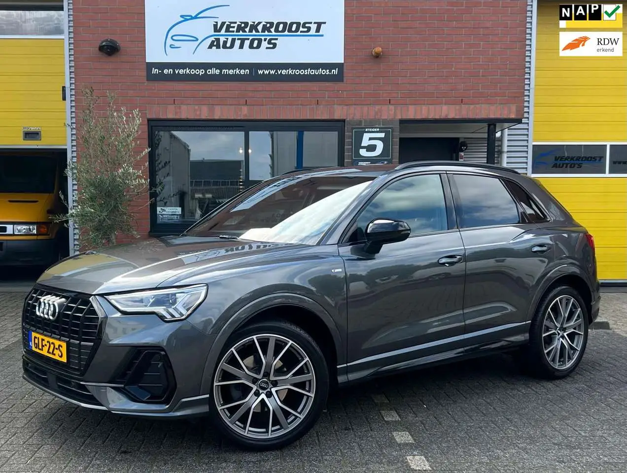 Photo 1 : Audi Q3 2019 Essence