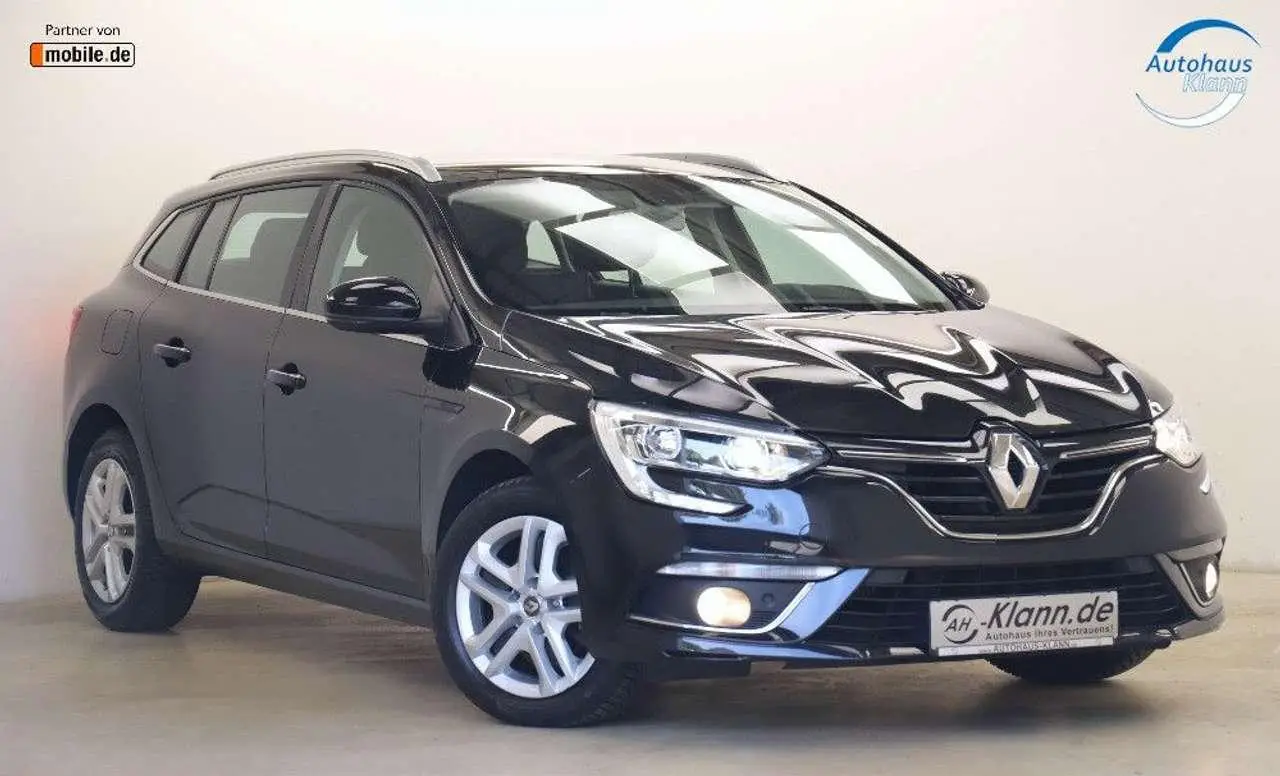 Photo 1 : Renault Megane 2019 Petrol