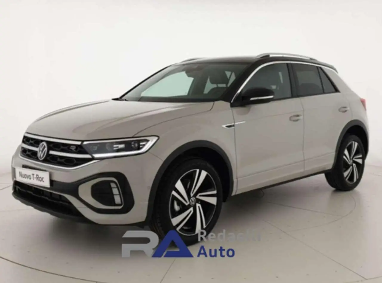 Photo 1 : Volkswagen T-roc 2024 Essence