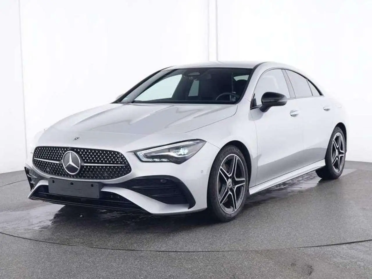 Photo 1 : Mercedes-benz Classe Cla 2023 Hybride