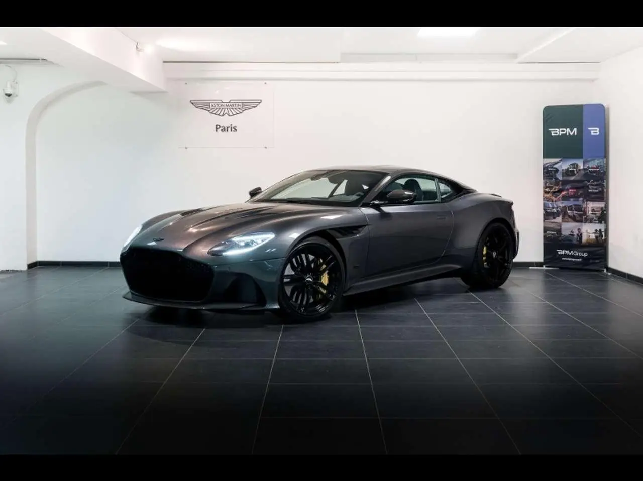 Photo 1 : Aston Martin Dbs 2024 Essence