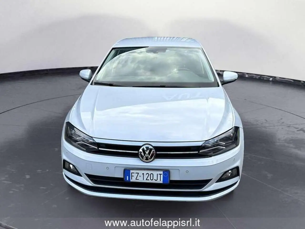 Photo 1 : Volkswagen Polo 2020 Essence