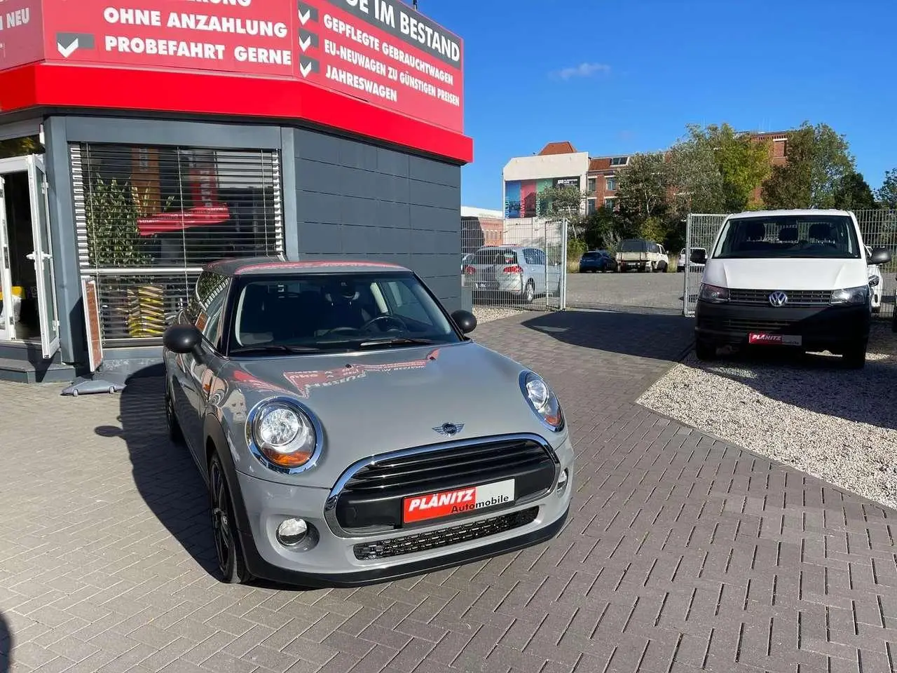 Photo 1 : Mini One 2017 Petrol