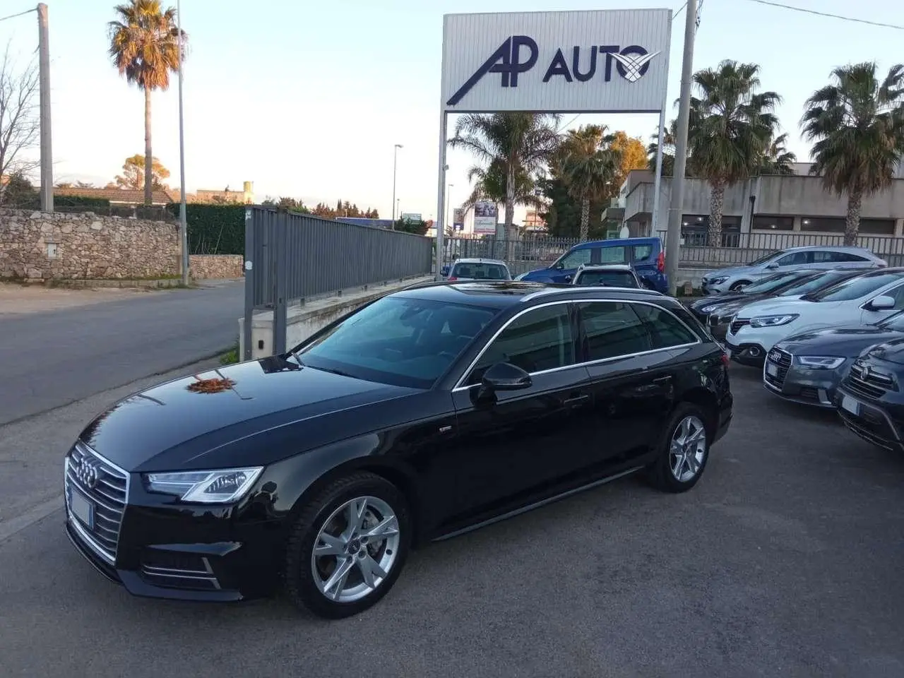 Photo 1 : Audi A4 2018 Diesel