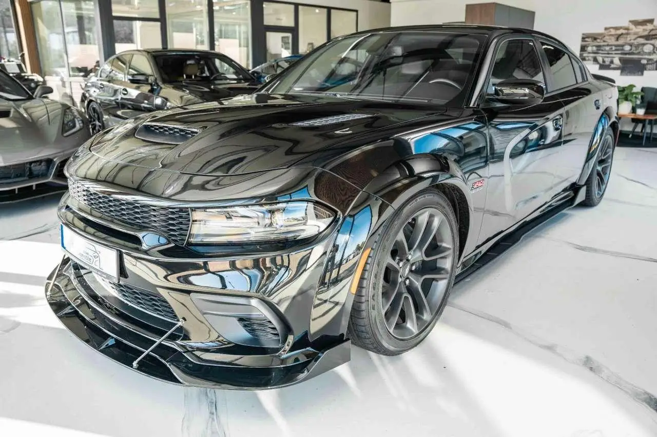 Photo 1 : Dodge Charger 2021 Petrol