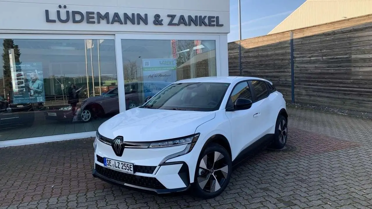 Photo 1 : Renault Megane 2022 Électrique