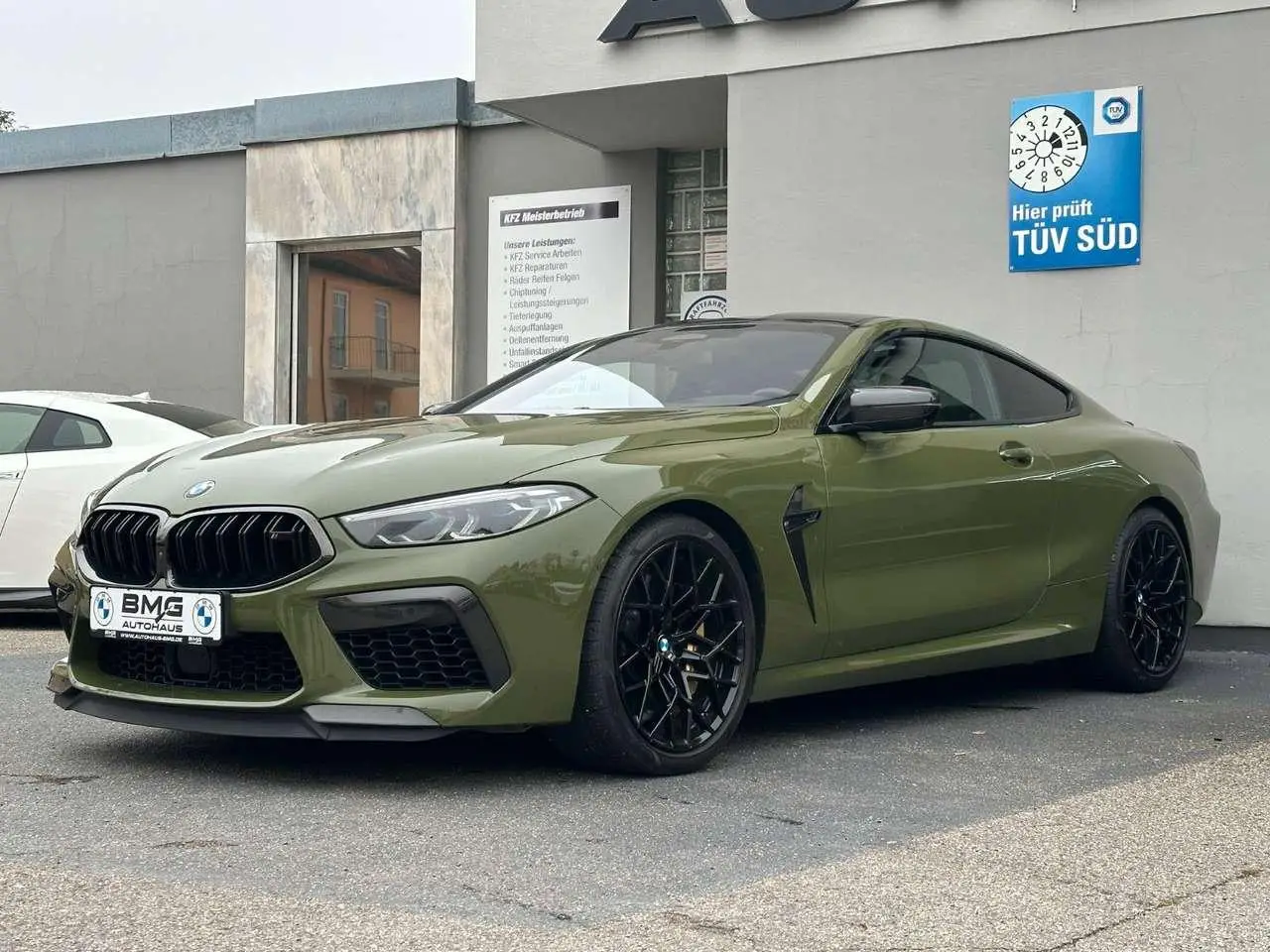 Photo 1 : Bmw M8 2020 Petrol