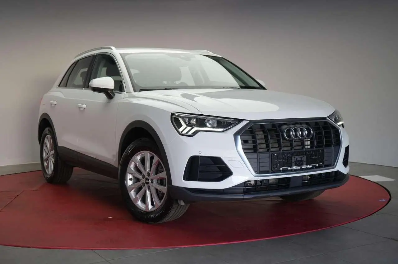 Photo 1 : Audi Q3 2023 Hybrid