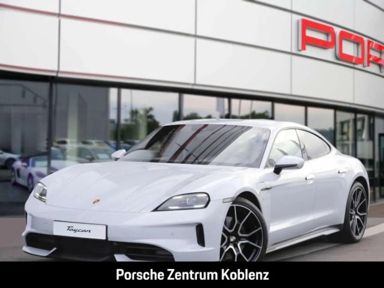 Photo 1 : Porsche Taycan 2024 Electric