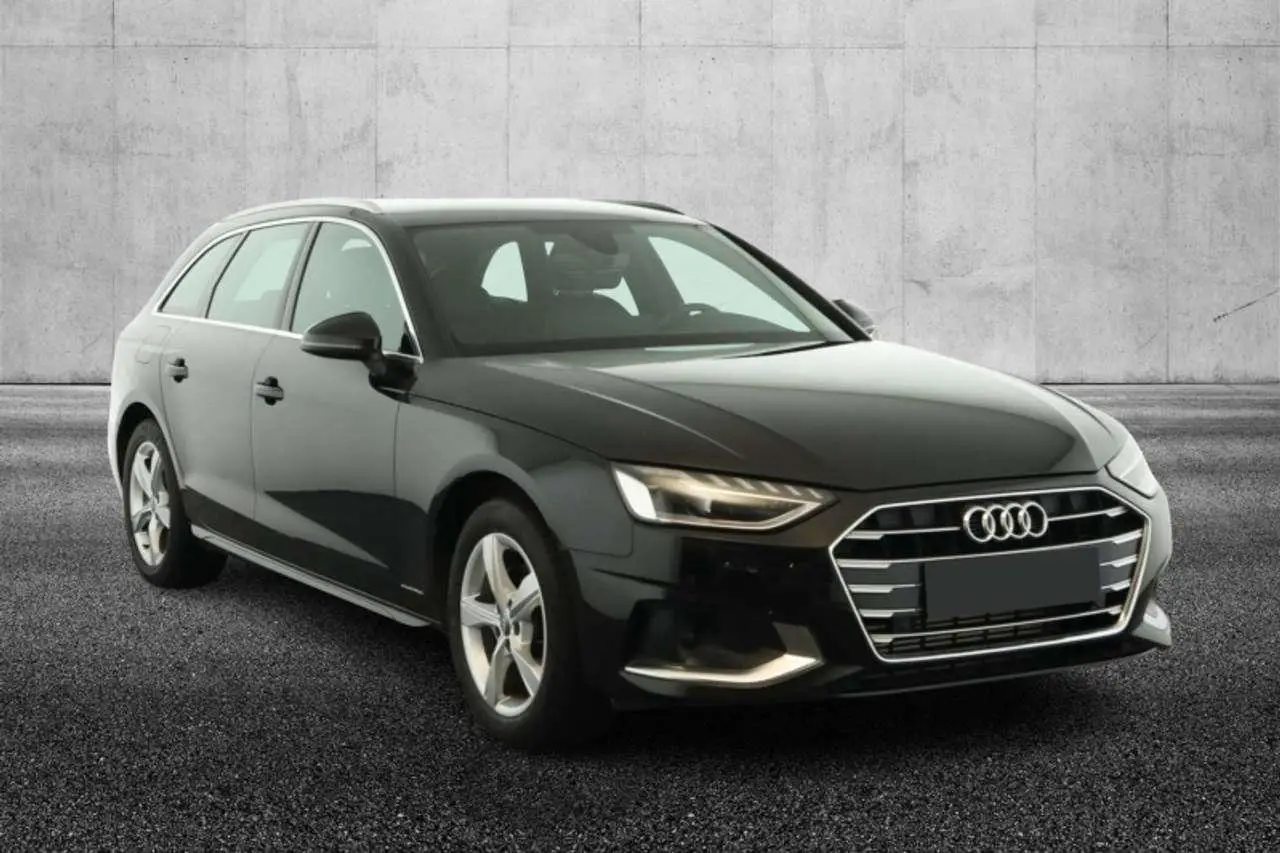 Photo 1 : Audi A4 2020 Hybrid