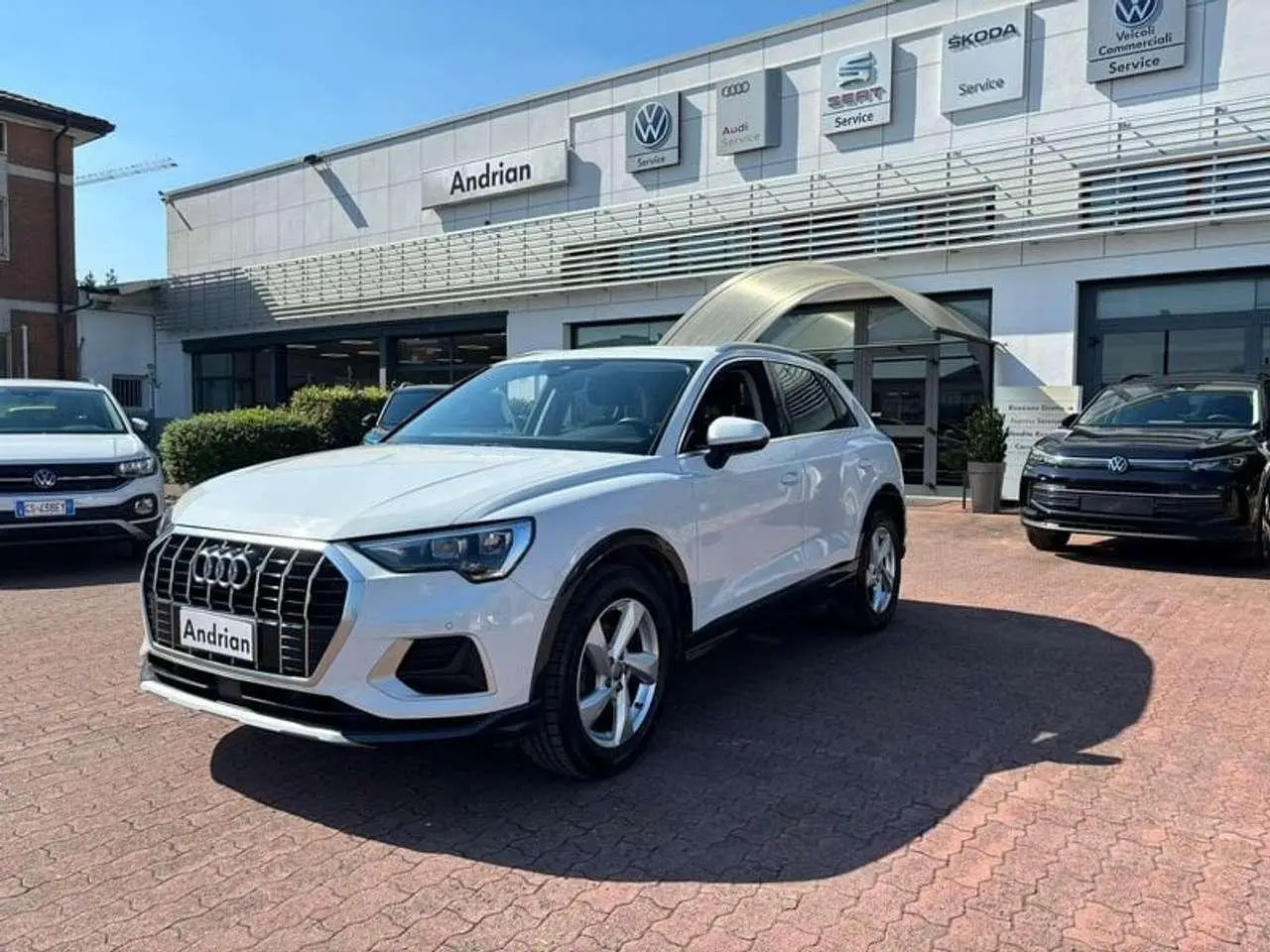 Photo 1 : Audi Q3 2020 Hybride