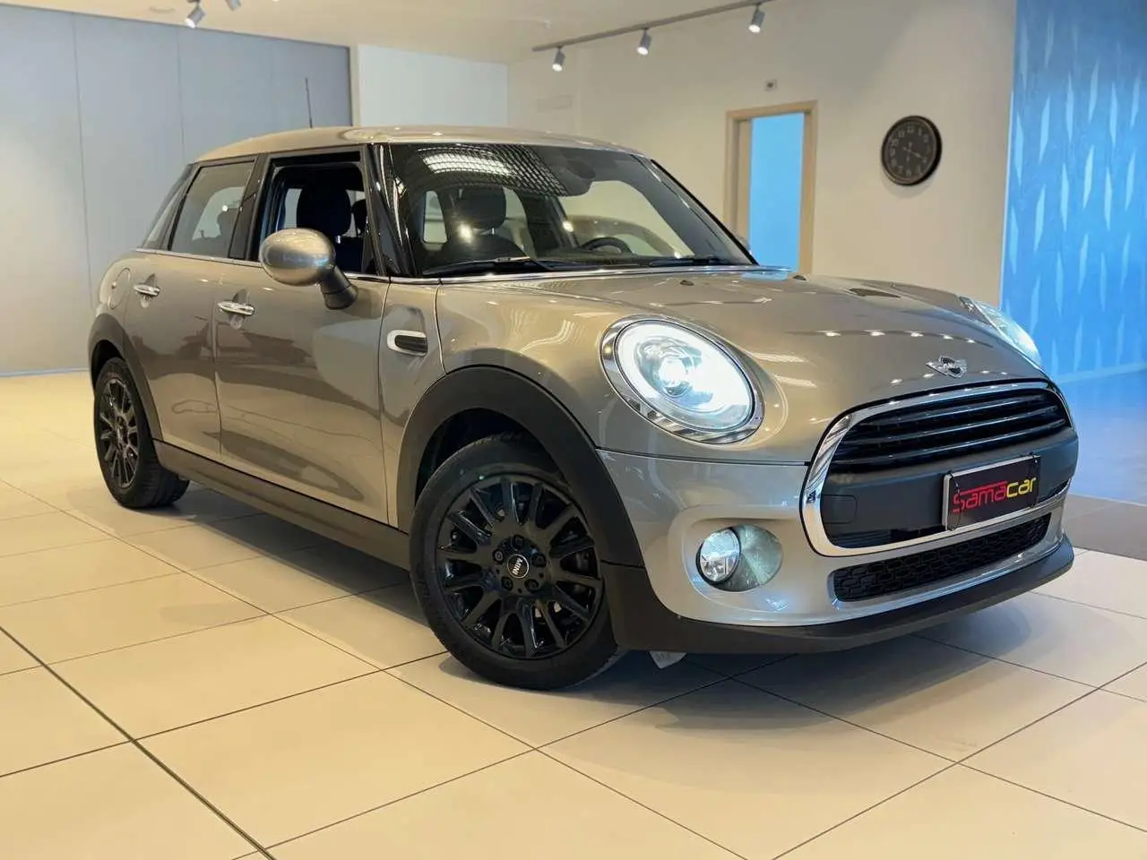 Photo 1 : Mini One 2018 Diesel