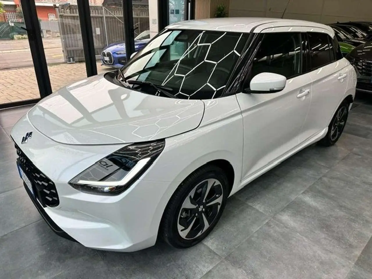 Photo 1 : Suzuki Swift 2024 Hybride