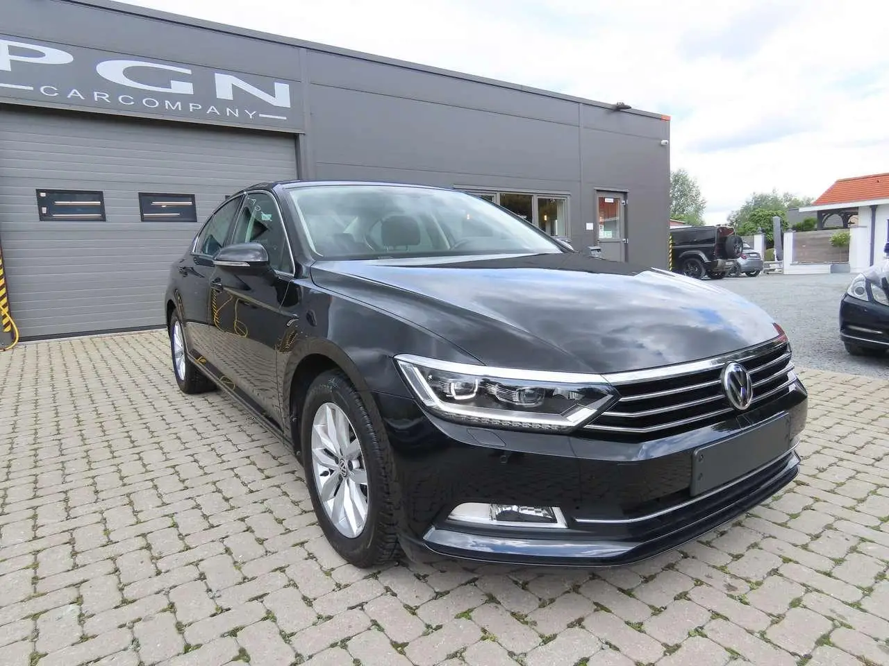 Photo 1 : Volkswagen Passat 2019 Essence