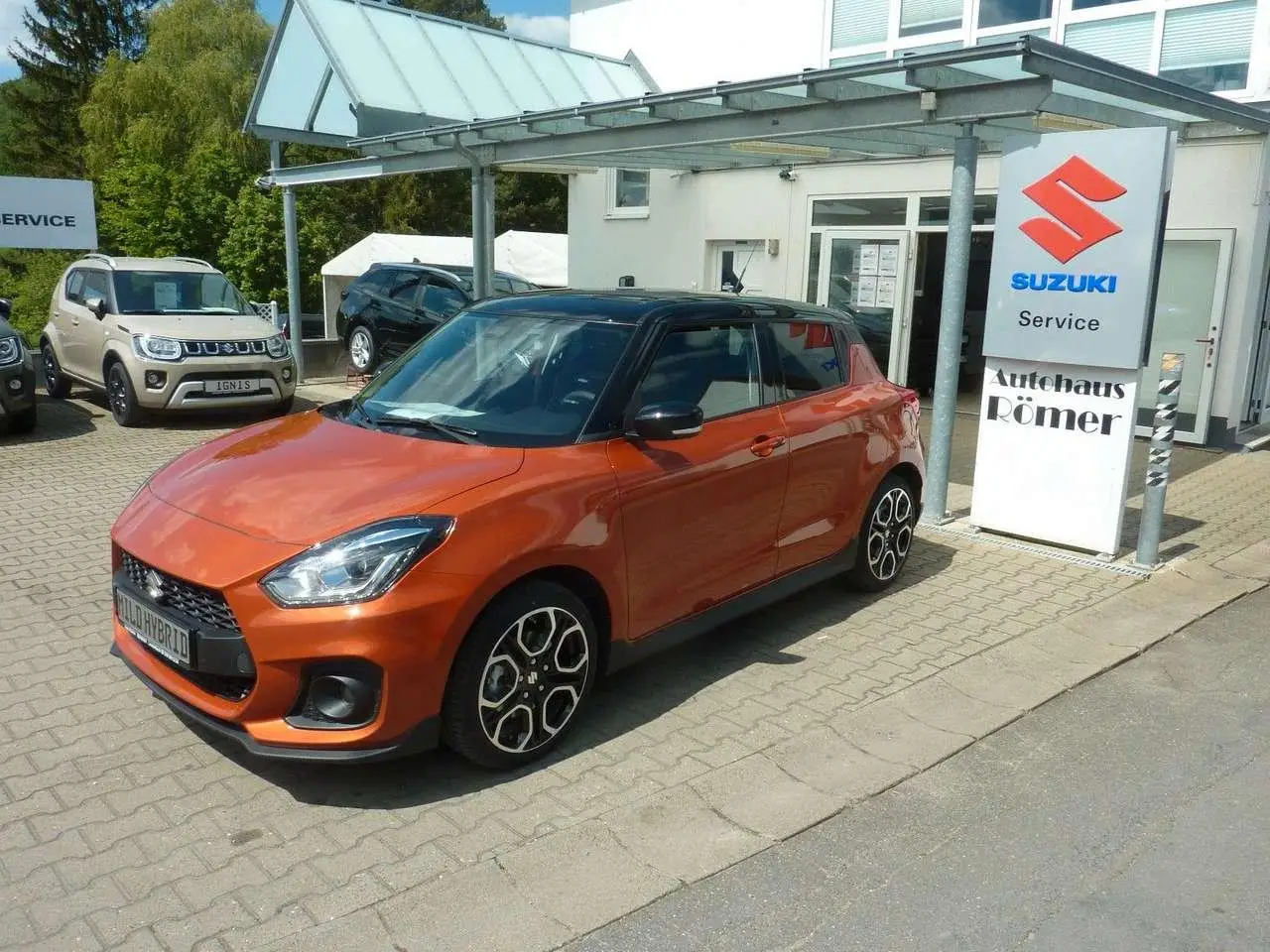 Photo 1 : Suzuki Swift 2024 Petrol