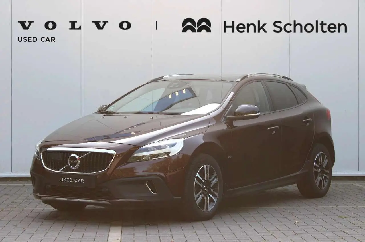 Photo 1 : Volvo V40 2018 Essence