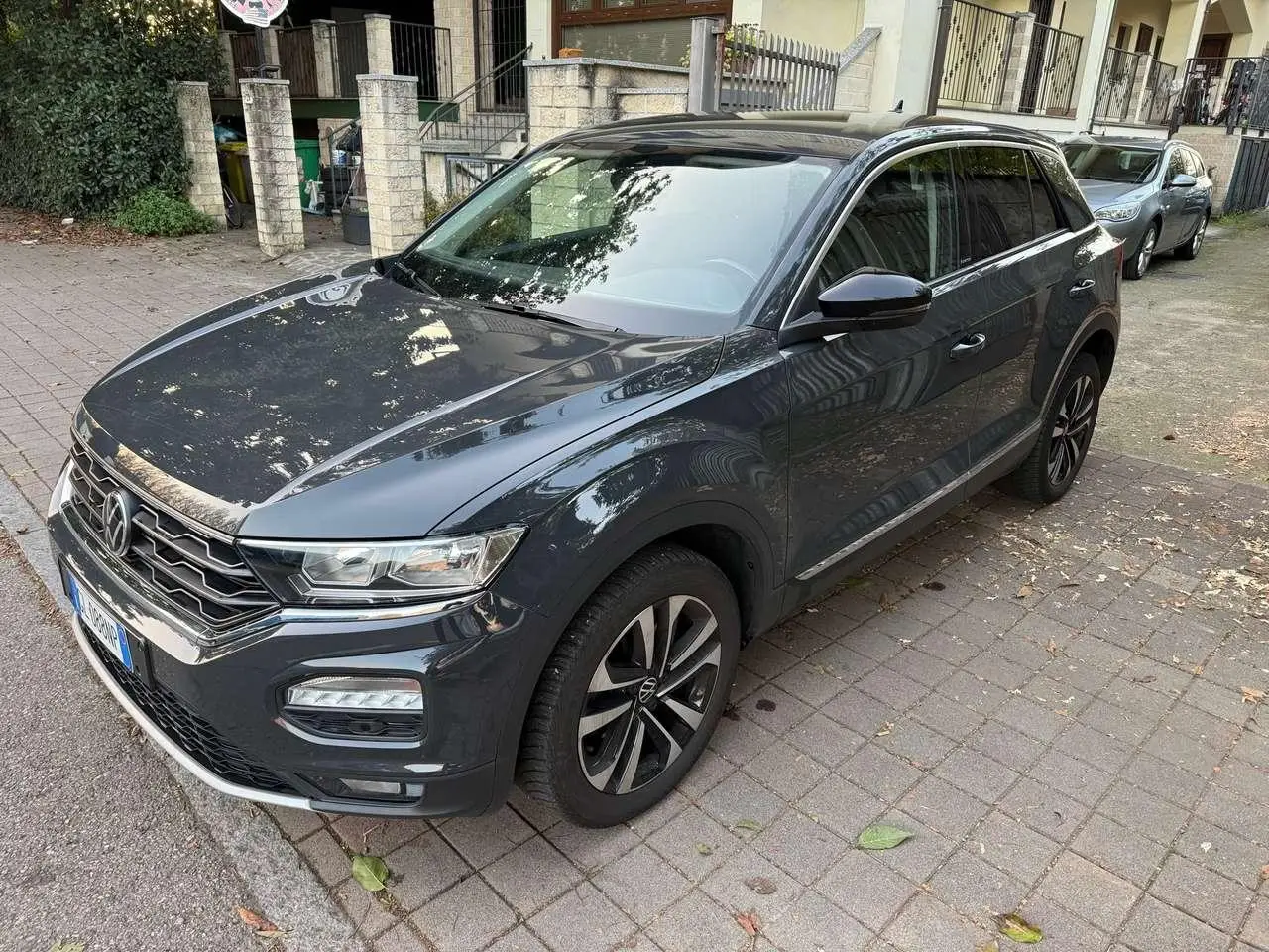 Photo 1 : Volkswagen T-roc 2022 Essence