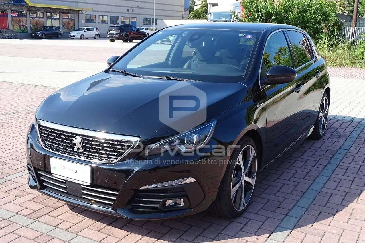 Photo 1 : Peugeot 308 2018 Petrol