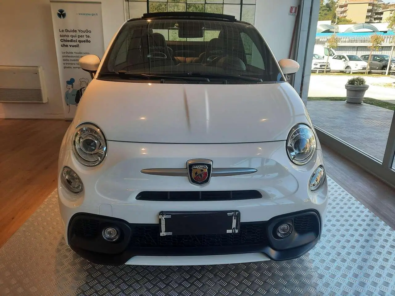 Photo 1 : Abarth 595 2019 Essence