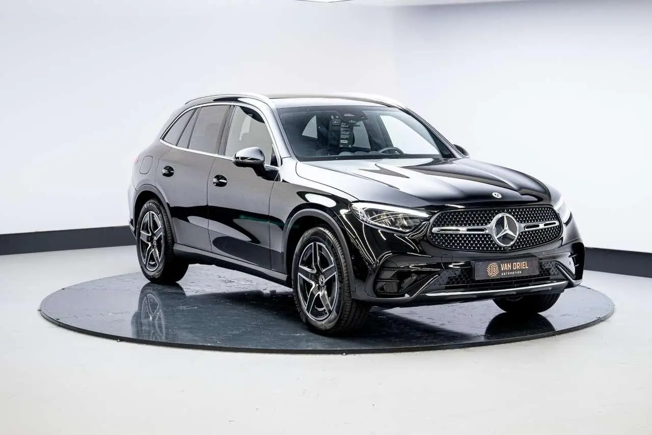 Photo 1 : Mercedes-benz Classe Glc 2023 Petrol