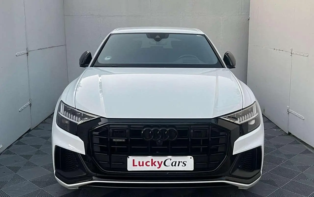 Photo 1 : Audi Q8 2020 Hybrid