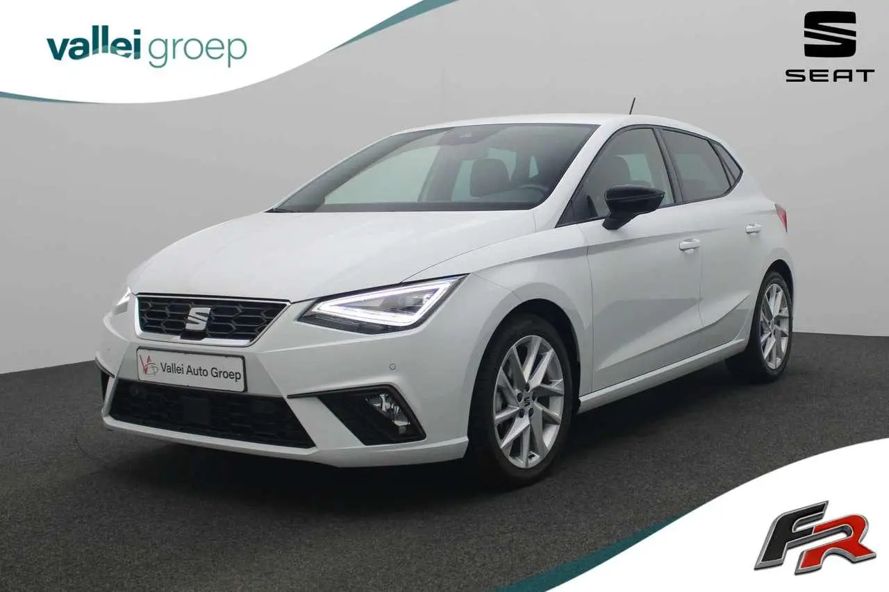 Photo 1 : Seat Ibiza 2023 Petrol